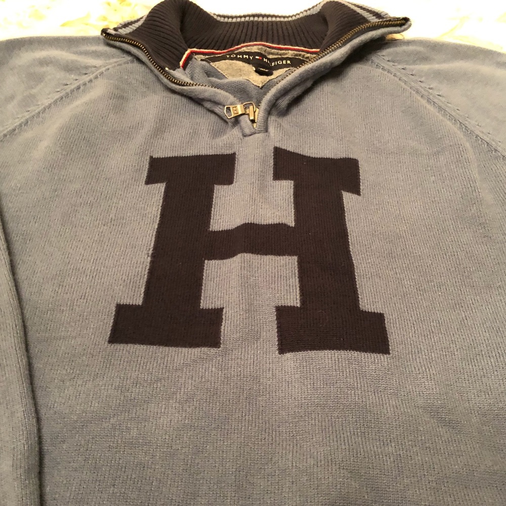 Hilfiger men’s sweater sz M